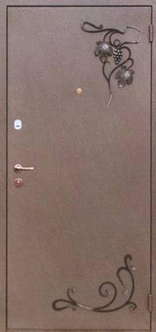 Фотография «Металлическая дверь с ковкой для загородного дома коричневая №24»